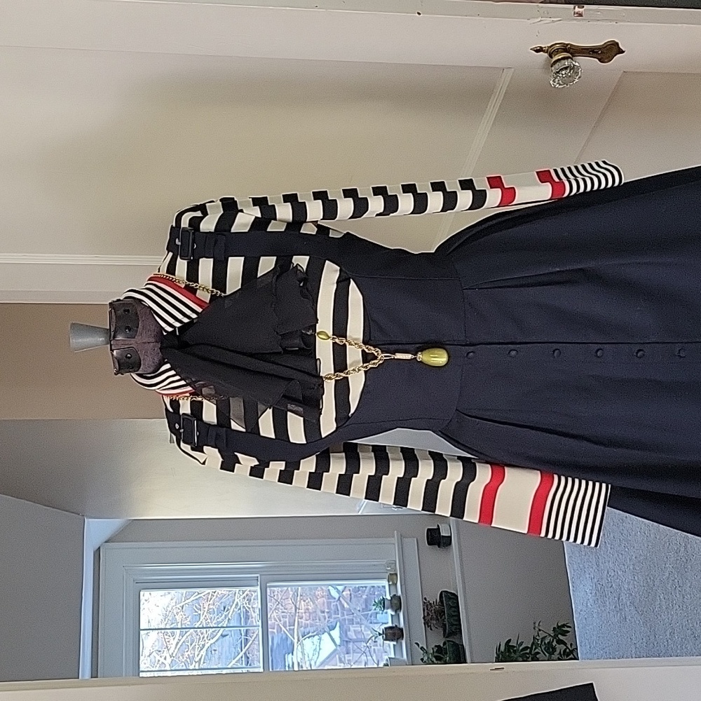 Devon Striped Top - Picture 2 of 8